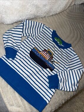 2-3T MEC VTG mountain Equipment Co-Op  Blue & White Striped Boat Sweatshirt